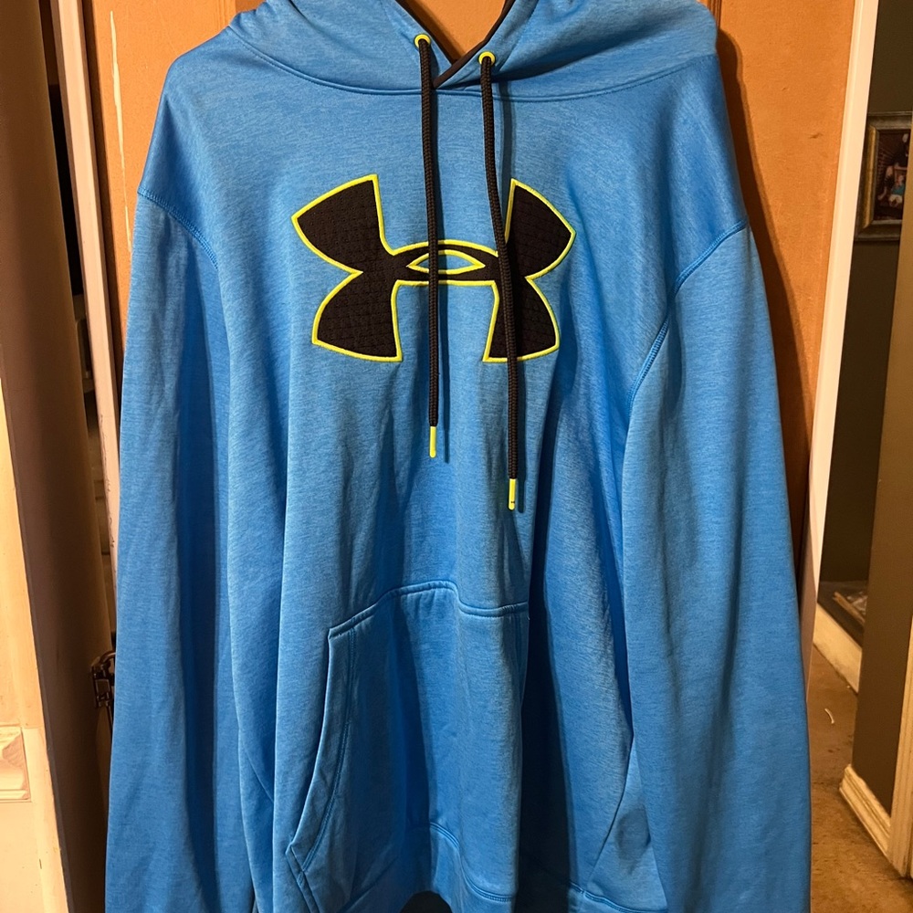 XXL Under Armor Hoodie- Never Worn